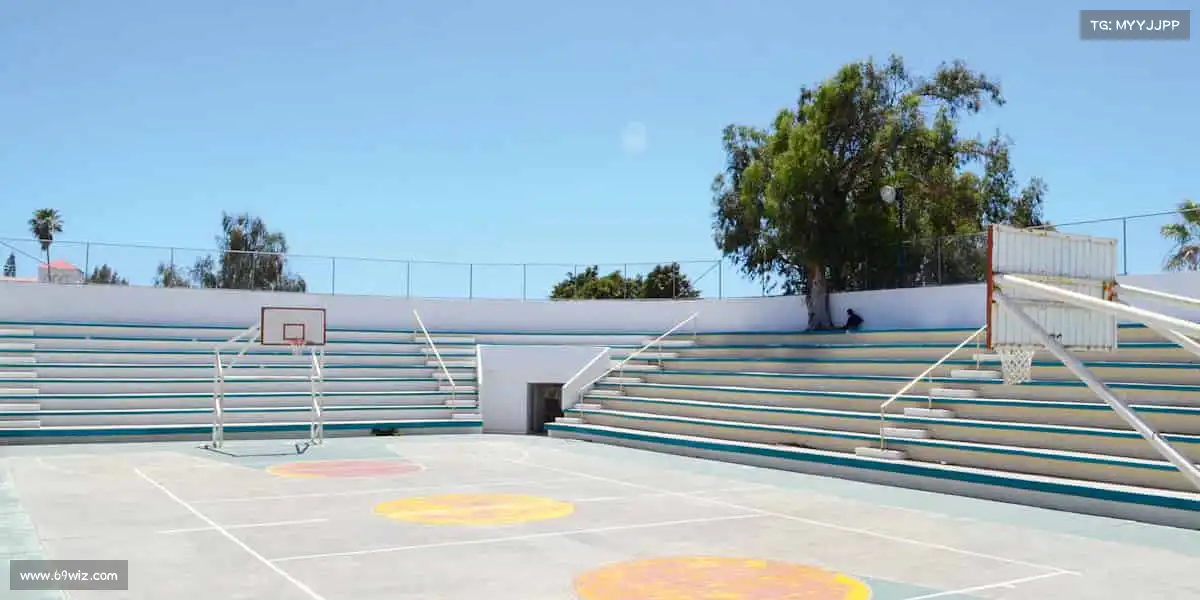 milan米兰🎾挥动球拍,让每一次击打都充满力量!